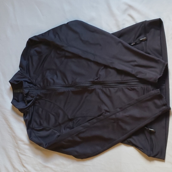 Kyodan Tops - Kyodan black zip up athletic top.